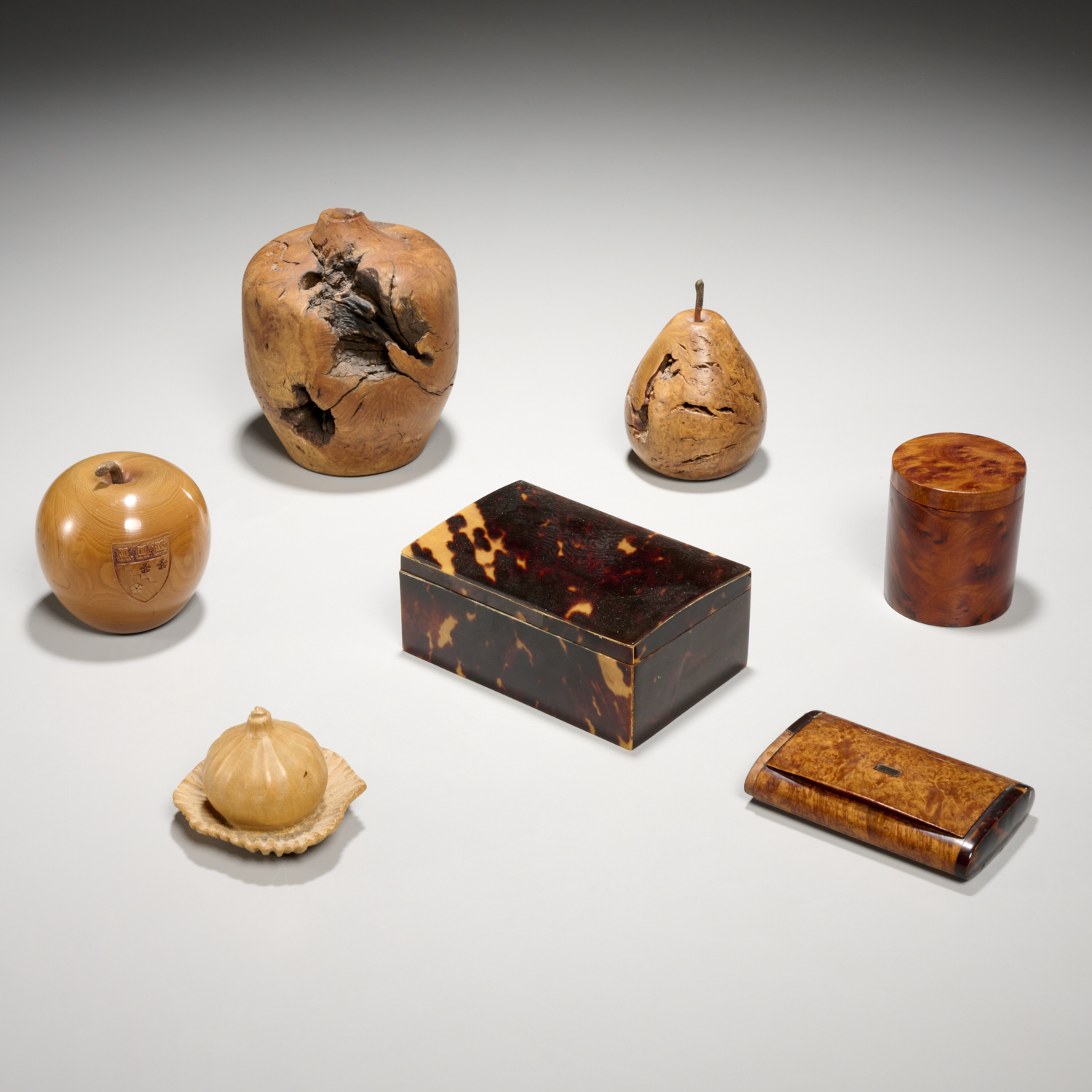 GROUP TREEN AND WOOD STUDIO