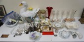 GROUP WITH ASSORTED CERAMIC, G