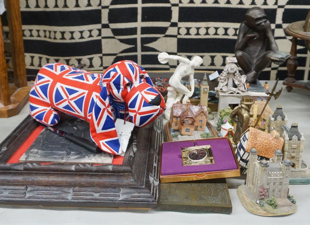 GROUP WITH ASSORTED FIGURES,