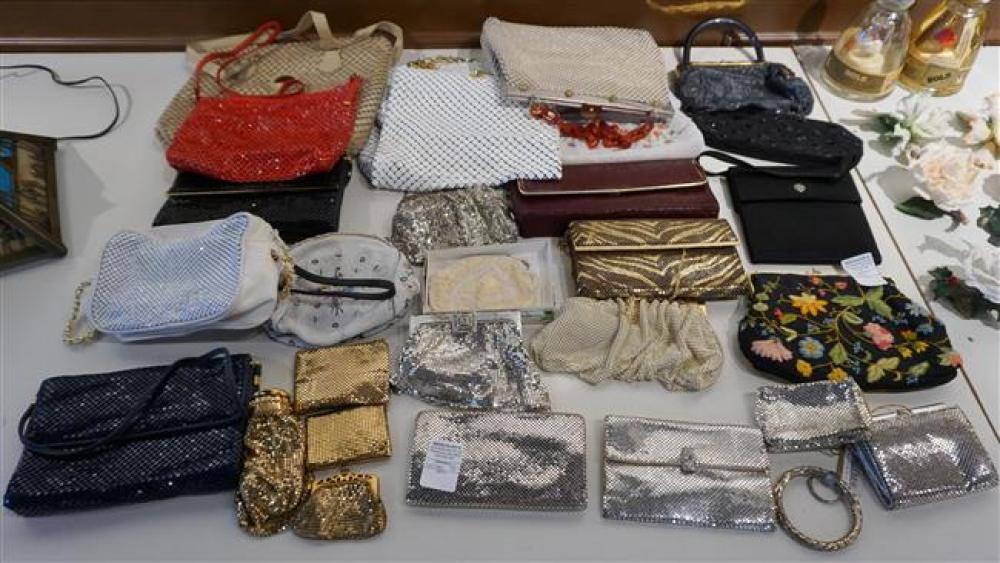 GROUP WITH ASSORTED PURSES,