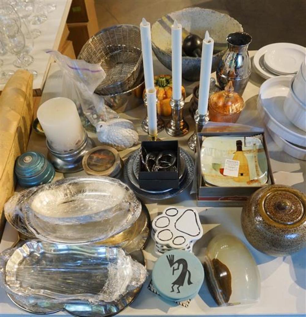 GROUP WITH ASSORTED SILVER PLATE