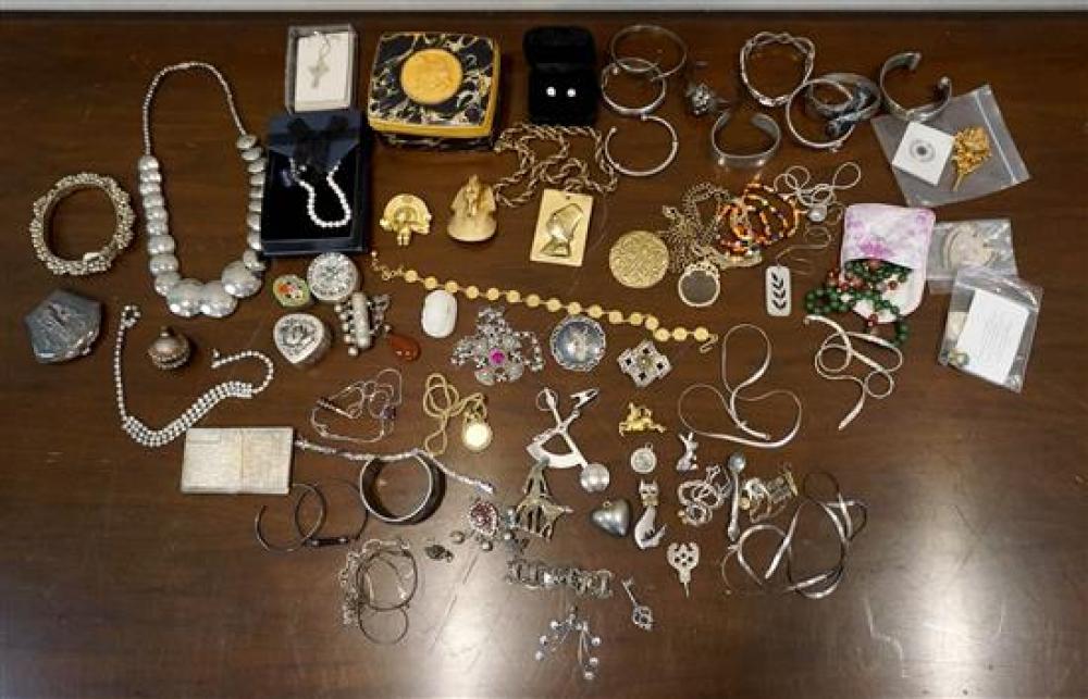 GROUP WITH ASSORTED STERLING,