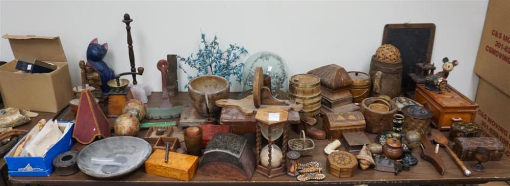 GROUP WITH ASSORTED WOOD BOXES