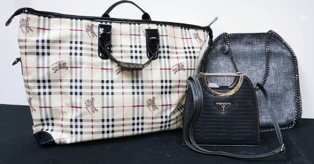 GROUP WITH BURBERRY-TYPE TOTE