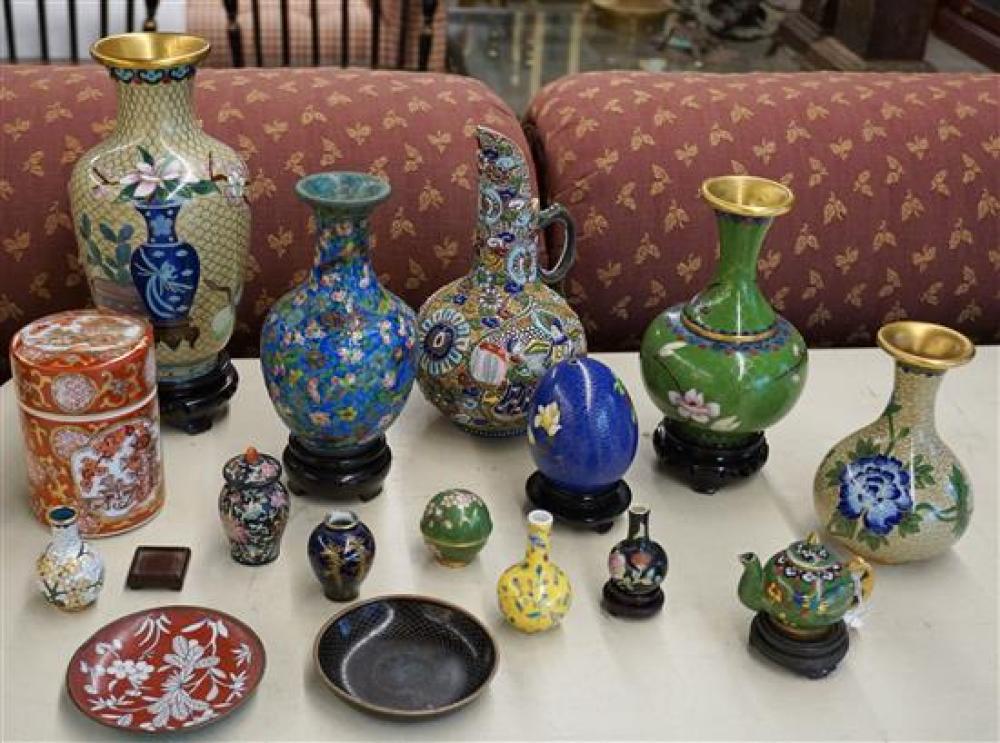 GROUP WITH CHINESE AND JAPANESE