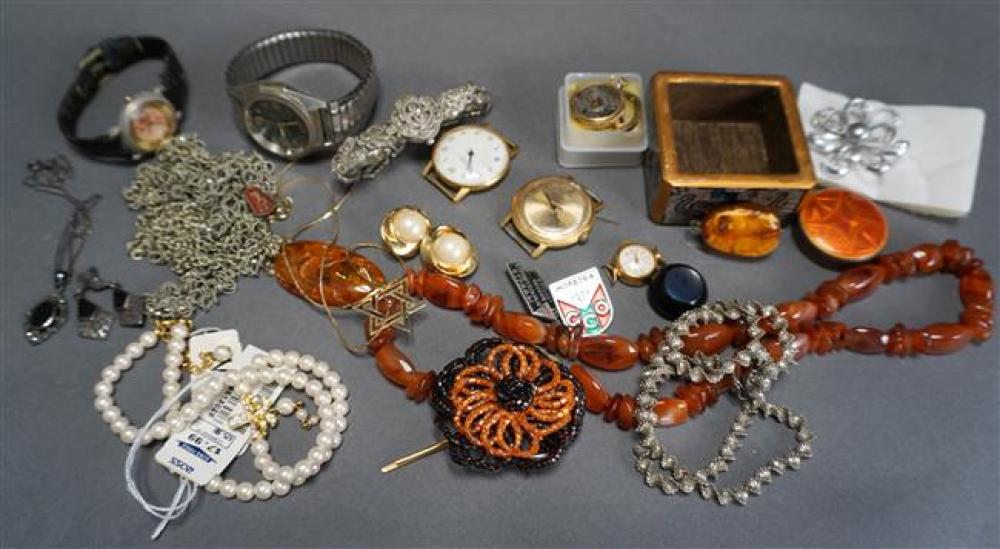 GROUP WITH COSTUME JEWELRYGroup
