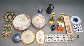 GROUP WITH DECORATIVE DOMESTIC