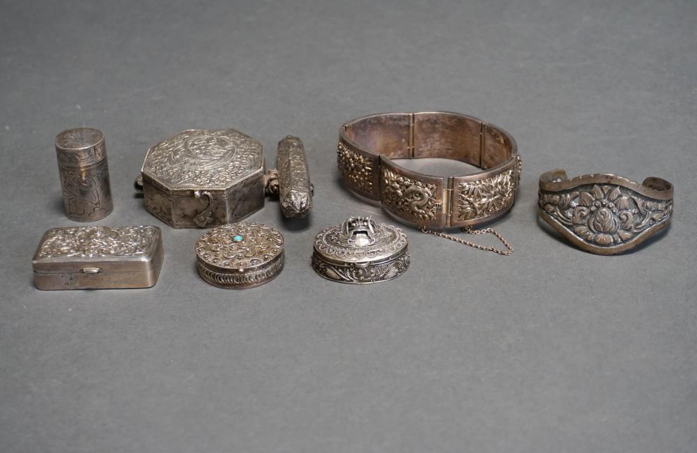 GROUP WITH FIVE CHINESE EXPORT OR