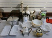 GROUP WITH MOSTLY KITCHEN WARE