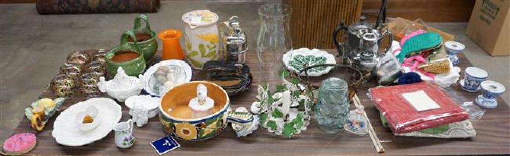 GROUP WITH PORCELAIN, GLASS, SILVER