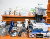 GROUP WITH PYREX, CANISTER SET