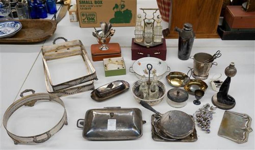 GROUP WITH SILVER PLATE,