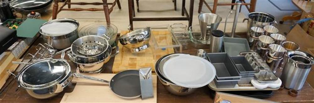 GROUP WITH SILVER PLATE MINT