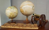 GROUP WITH TWO DESK GLOBES, BR