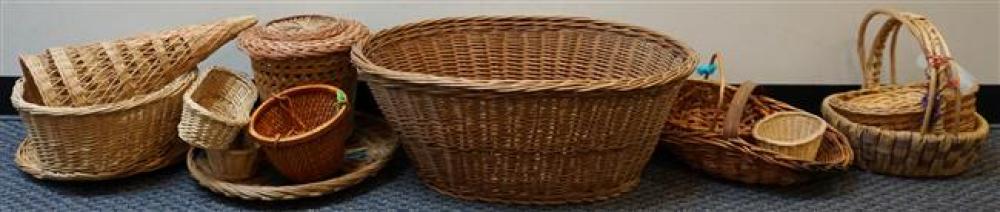GROUP WITH WICKER AND OTHER