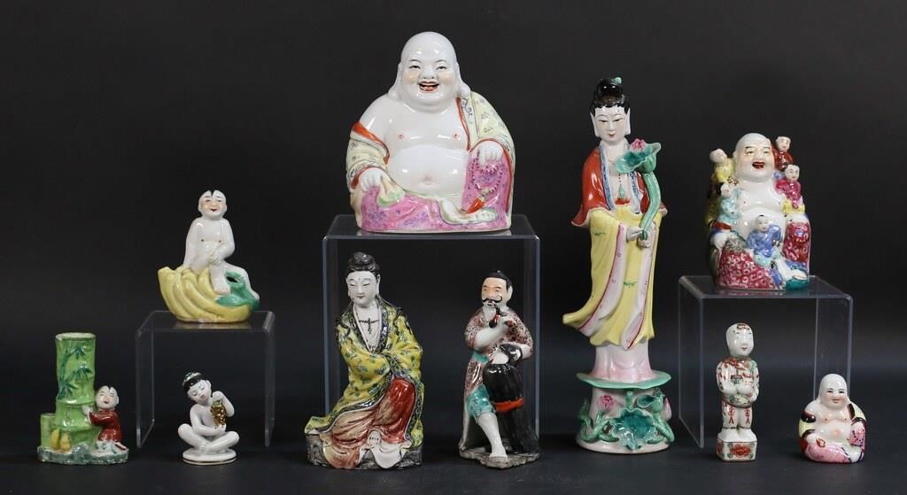 GROUPING OF 10 CHINESE PORCELAIN
