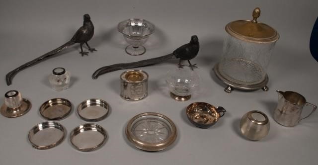 GROUPING OF 16 DECORATIVE