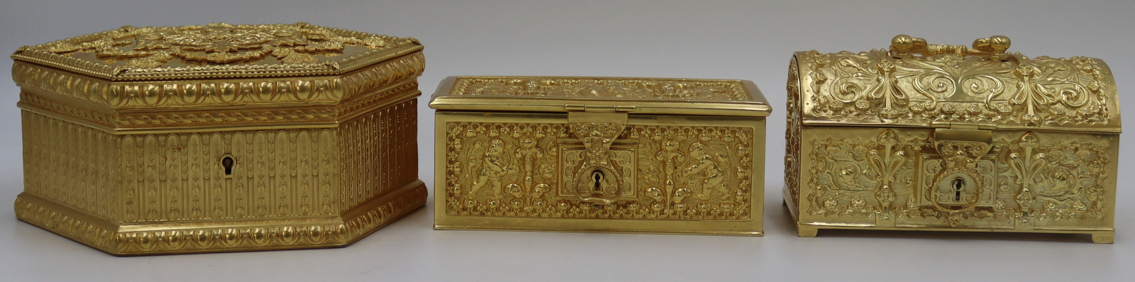 GROUPING OF (3) ORMOLU JEWELRY
