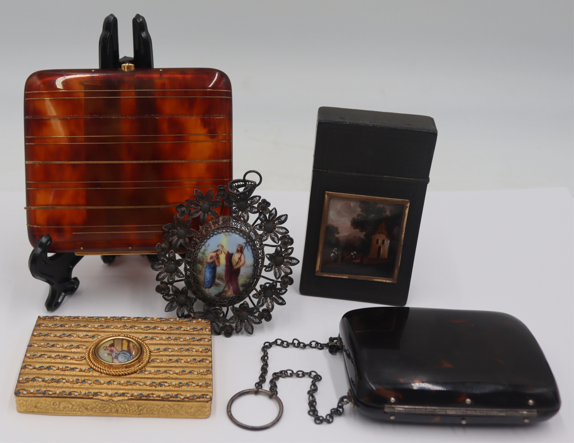 GROUPING OF ANTIQUE/VINTAGE OBJECTS