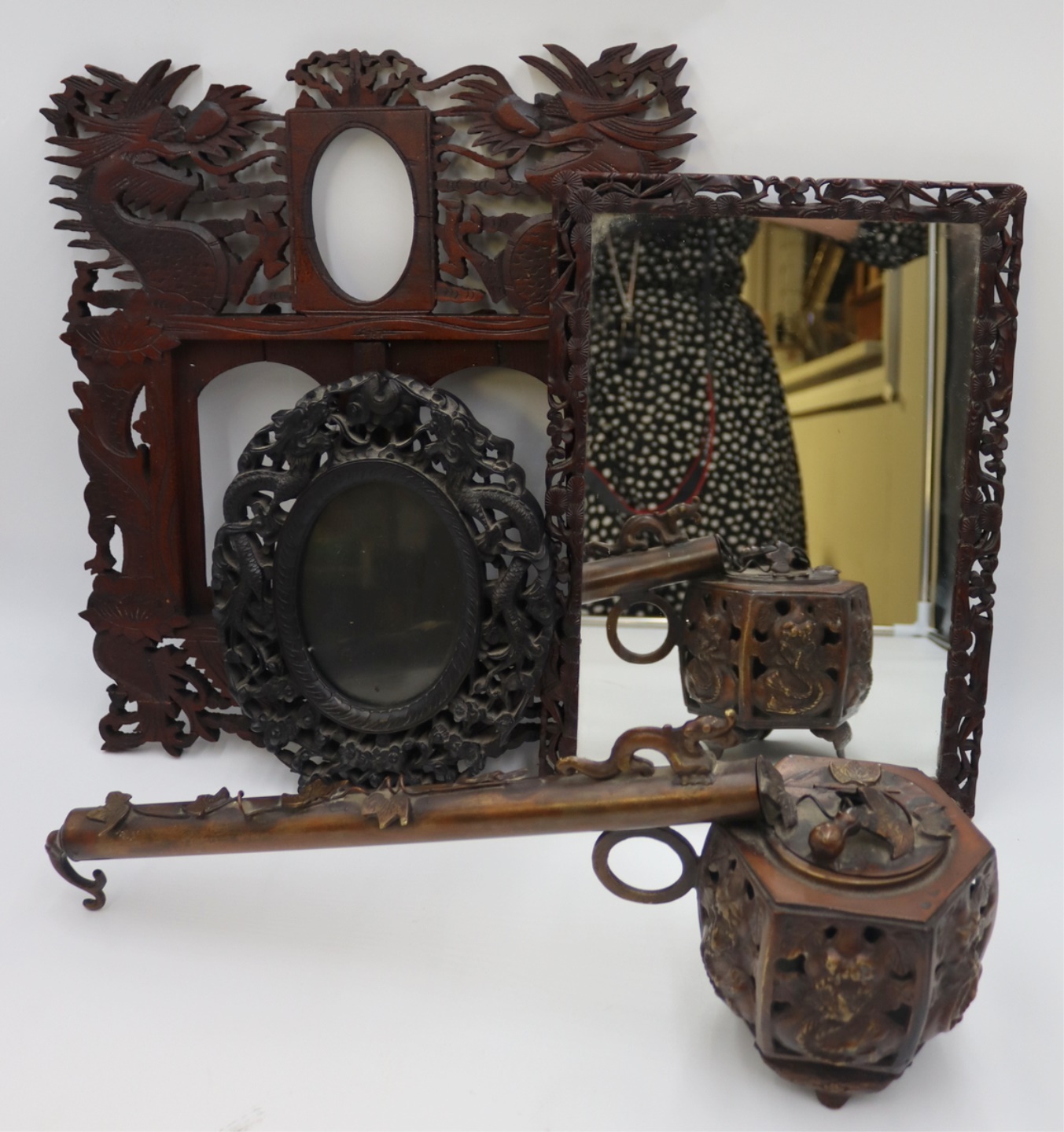 GROUPING OF ASIAN BRONZE AND CARVED
