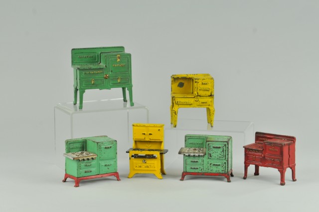 GROUPING OF ASSORTED GAS STOVES
