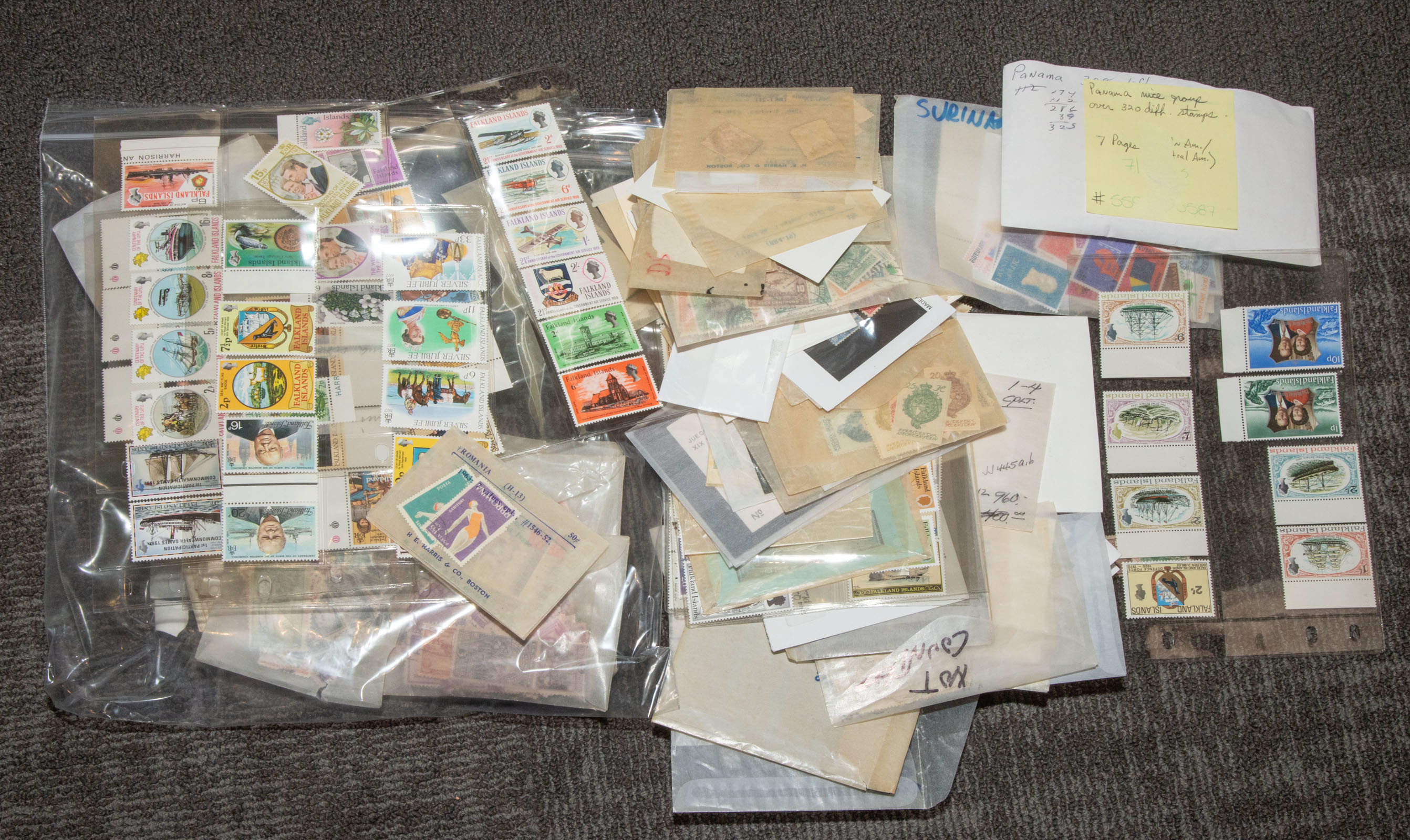 GROUPING OF ASSORTED STAMPS