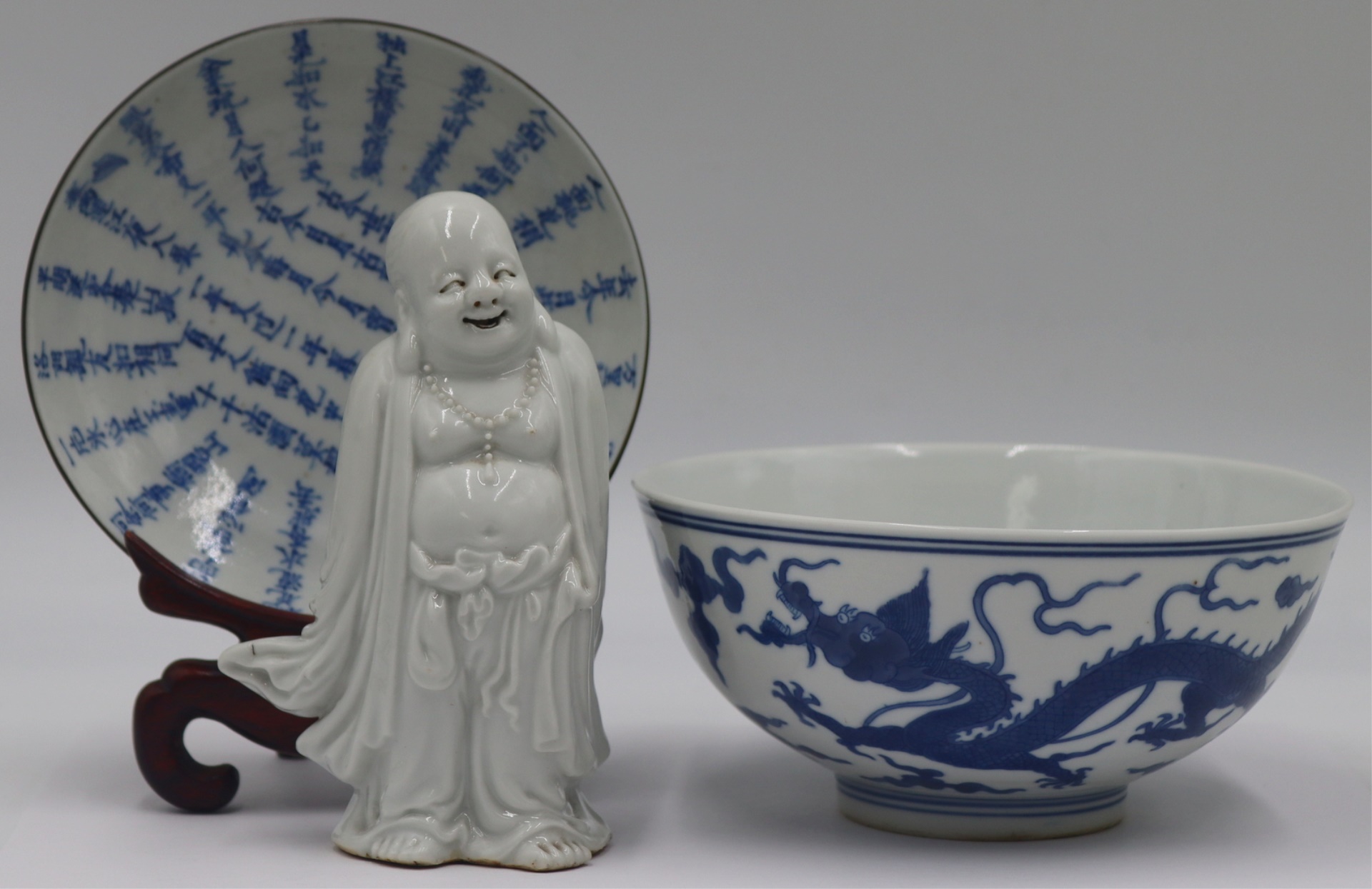 GROUPING OF CHINESE BLUE AND