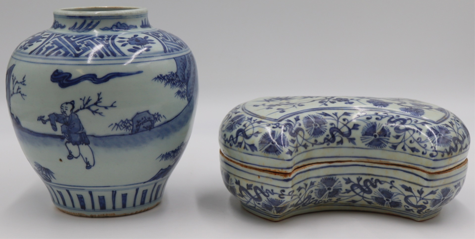 GROUPING OF CHINESE BLUE AND