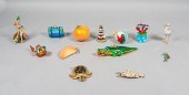 GROUPING OF CHRISTMAS ORNAMENT