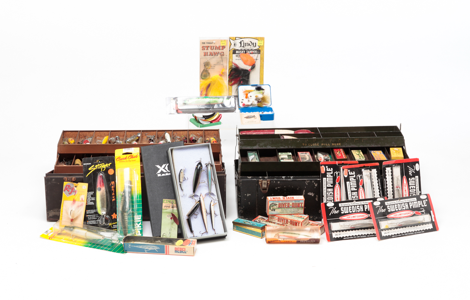 GROUPING OF FISHING LURES AND