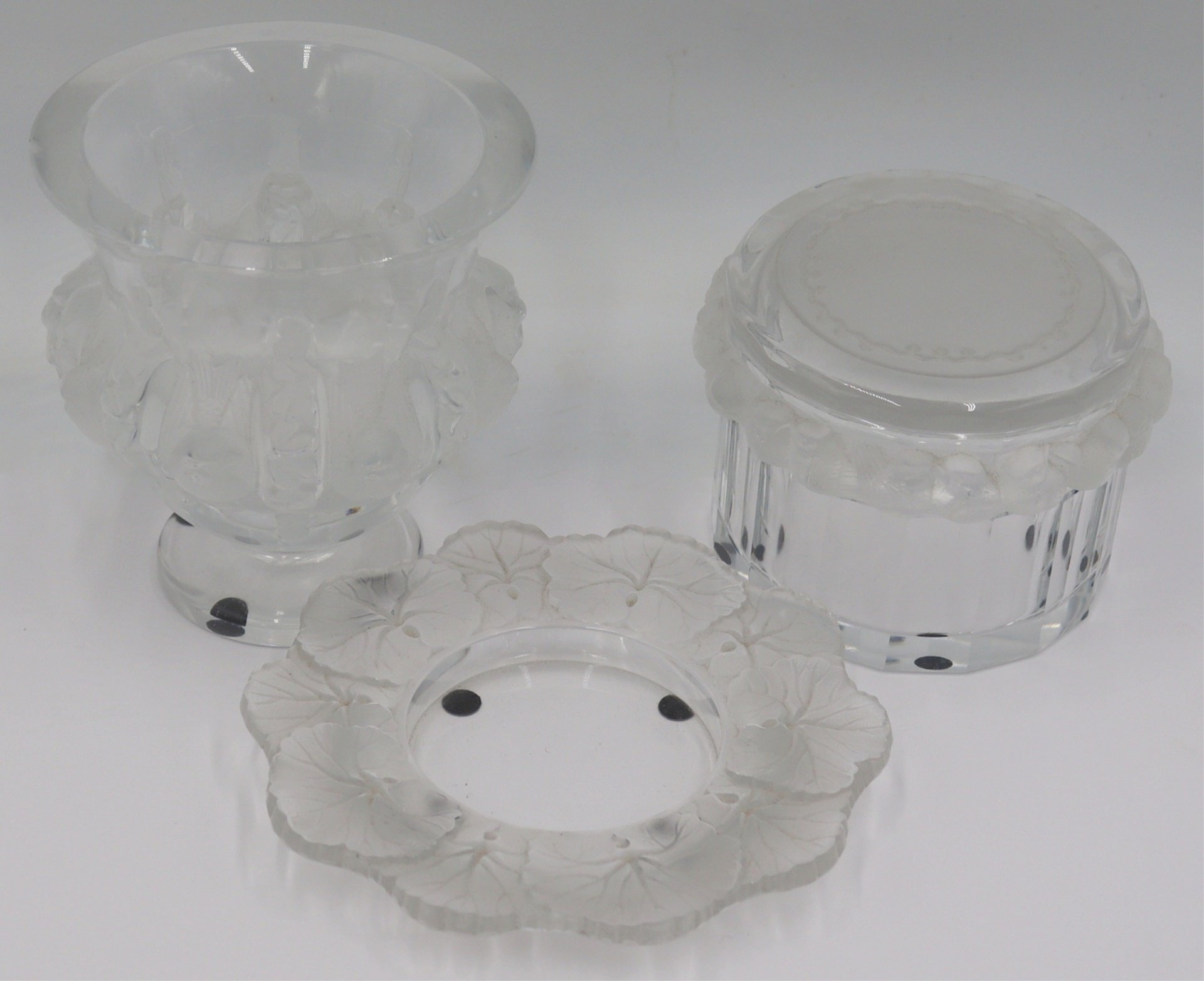 GROUPING OF LALIQUE OBJECTS.