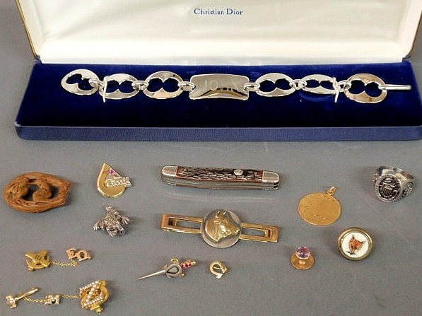 Grouping of men's jewelry &