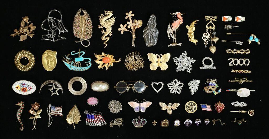 GROUPING OF PINS AND BROOCHESLot