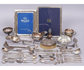 GROUPING OF SILVER TABLEWARE<b