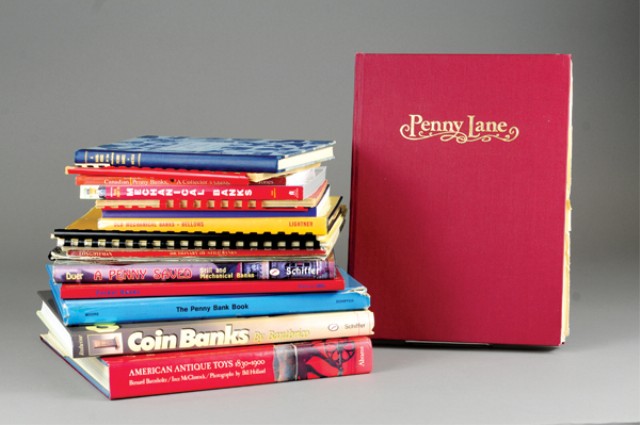 GROUPING OF TOY AND BANK