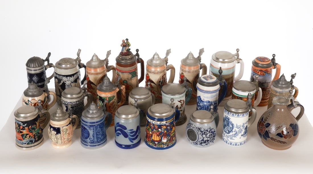 GROUPING OF VINTAGE GERMAN BEER
