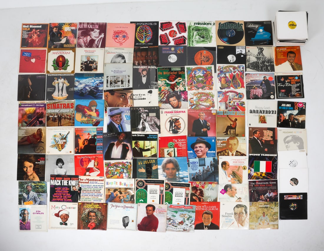 GROUPING OF VINTAGE RECORDSA