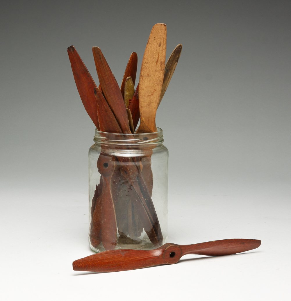 GROUPING OF WOODEN TOY