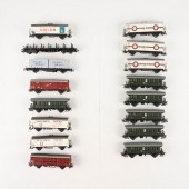 GRP: 16 MARKLIN SCALE TRAIN RA