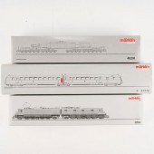GRP: 3 MARKLIN HO SCALE TRAIN