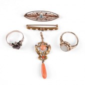 GRP: 5 GOLD JEWELRY - PINS RIN