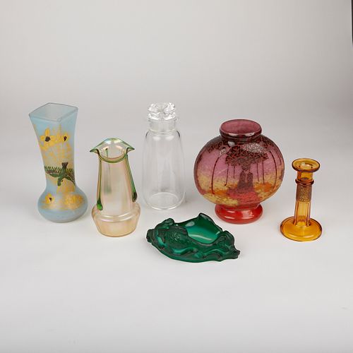 GRP: 6 DECO ART GLASS VASES