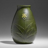 Grueby Faience Company. Fine a