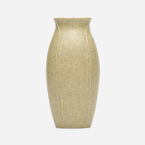 Grueby Faience Company. Vase.