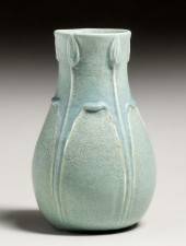 GRUEBY POTTERY MATTE BLUE LEAV