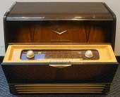 GRUNDIG MAJESTIC STEREO PHONOG