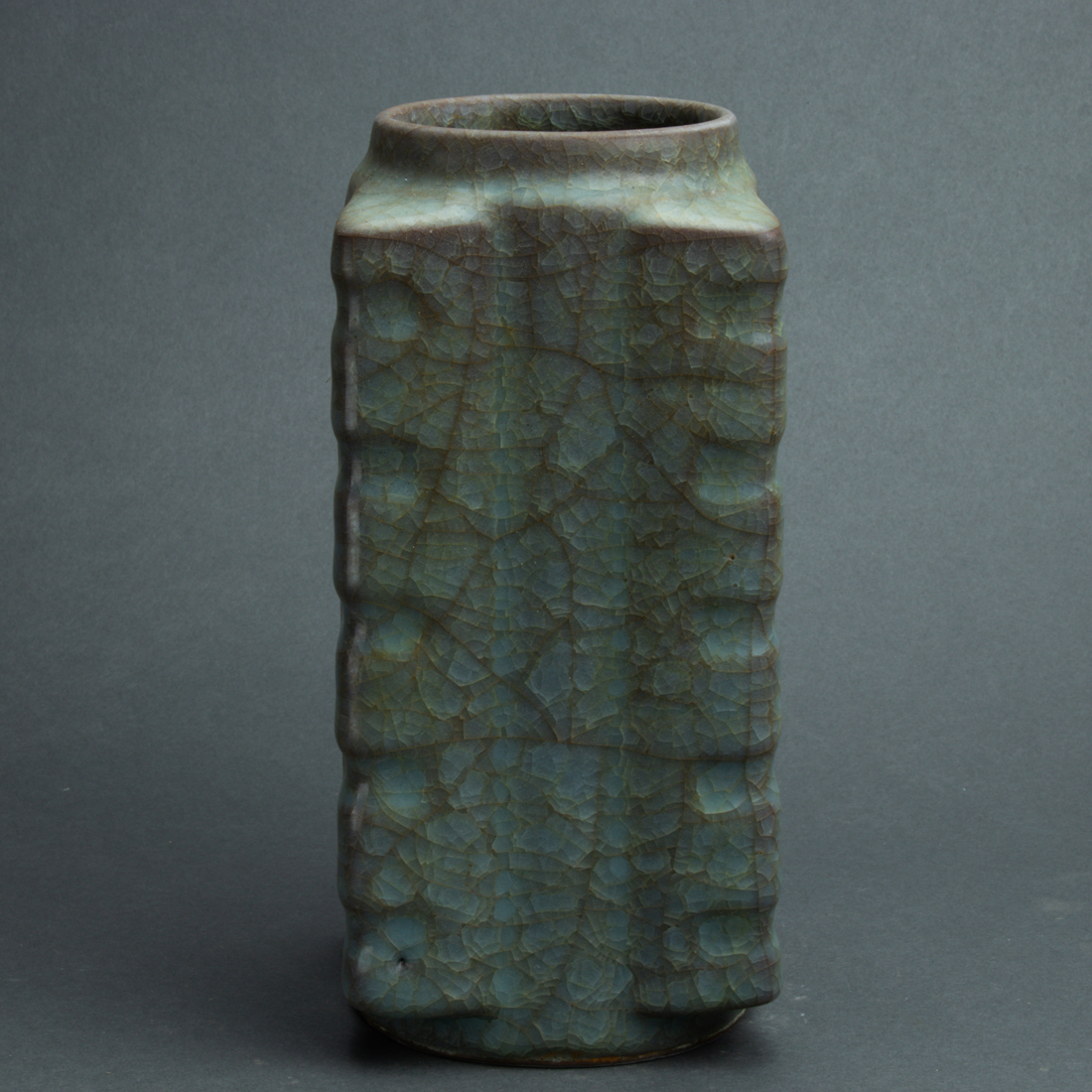 GUAN TYPE GLAZED CONG VASE Guan