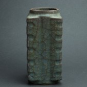 GUAN TYPE GLAZED CONG VASE Gua