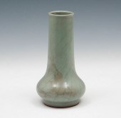 GUAN-TYPE LUNGCHUAN CELADON BO