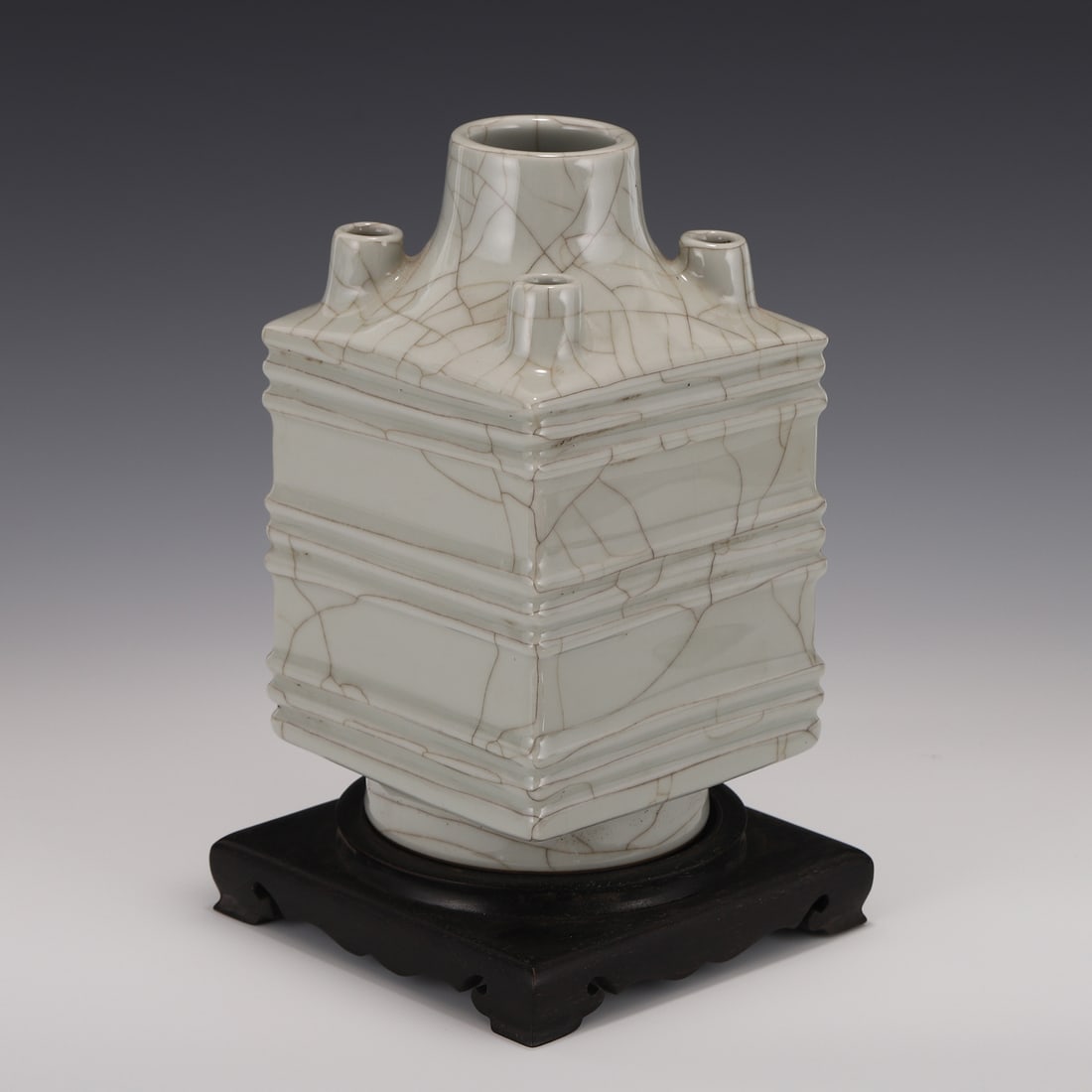 GUAN WARE FOUR MOUTHS CONG VASE